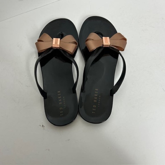 Ted Baker‎ Rose Gold Thong Sandals - Picture 3 of 4